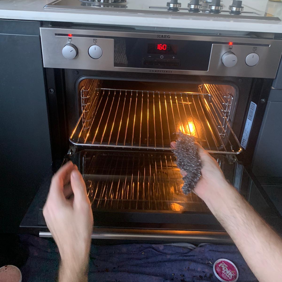 Oven Cleaning in Surrey | Surrey Oven Cleaners